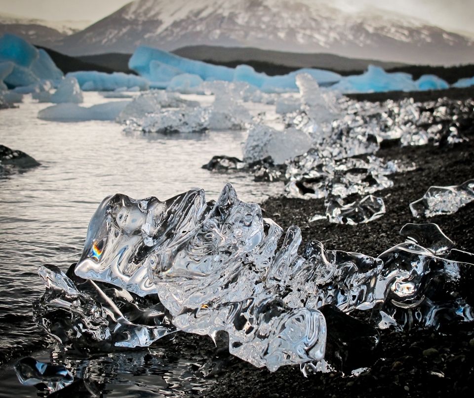 Ice that is more than a million years old washes up on the shores of Lago Geikie and shines with stunning clarity.