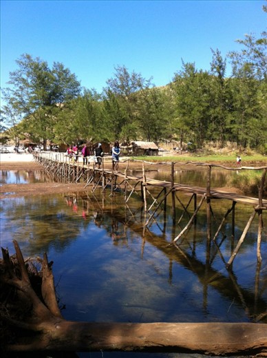 Bridge to friendship