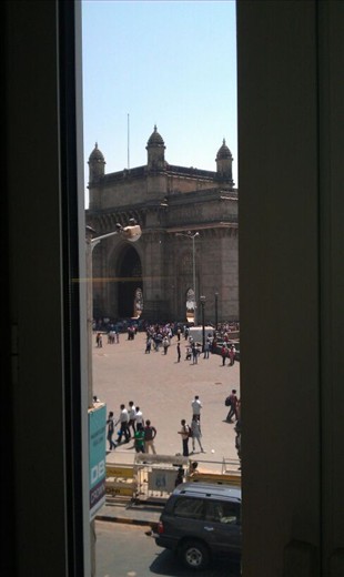 get away from gateway. (sunday morning at gateway,a routine.)