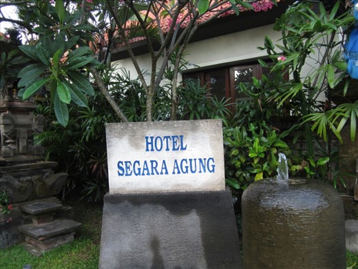 je pense que c'est notre hôtel a Ali, 1er soir