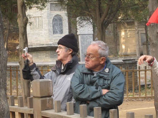 Conrad et Jules perplexes