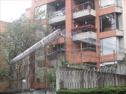 Sécurité des apartements, inouie !!!