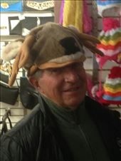 J'ai retrouvé mon chapeau.....Guy Beart: by alainc, Views[382]