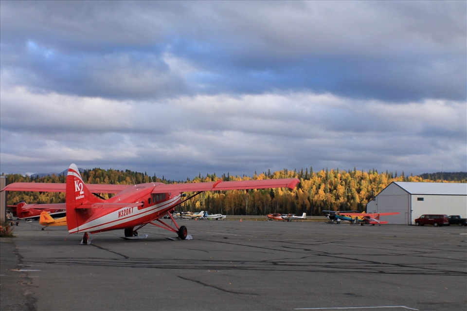 A Beaver bushplane used for glacier landings in Alaska range in Talkeetna