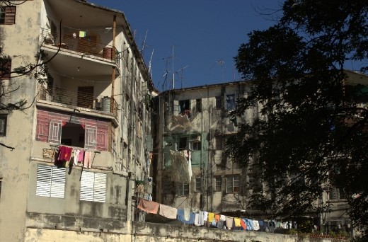 One thing cuban people hate but I really love is the way they put their clothes to dry out. Something to see all over the place.