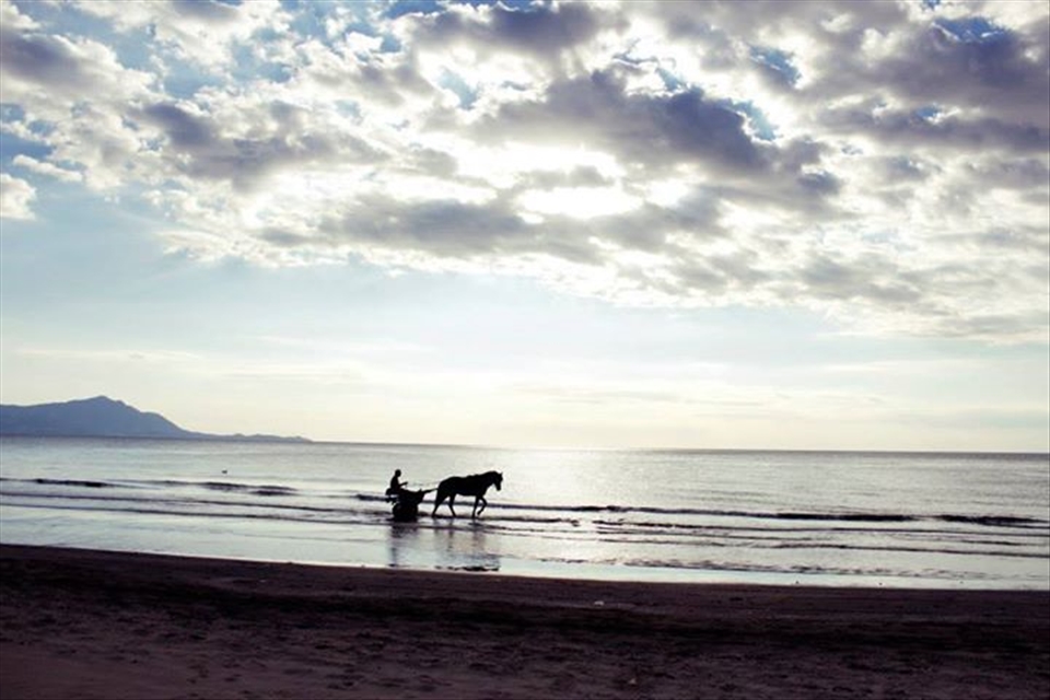 Everyone of us has it's own way to feel real for a while.