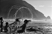 synchronization and harmony with nature, playing with elements of the place: by alfarroba, Views[906]
