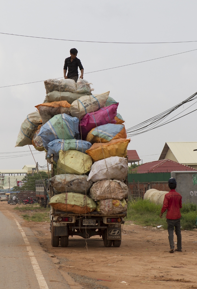 Price of gasoline is so expensive, every trip must be loaded up.