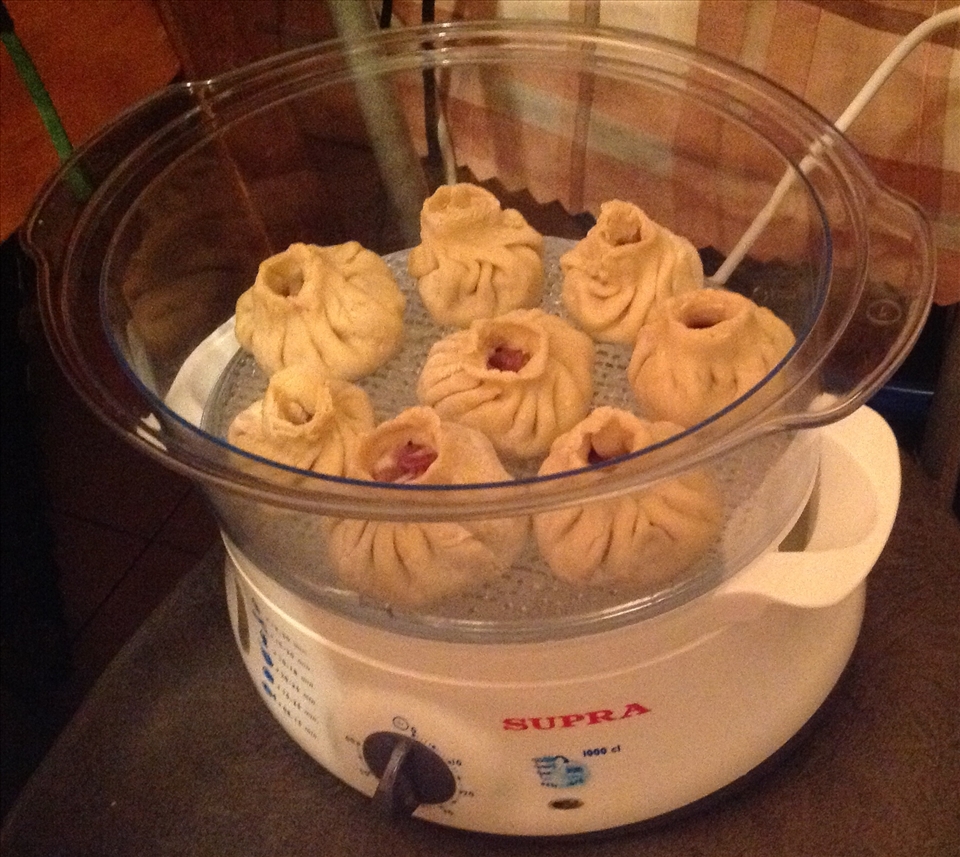 Placing in a steamer