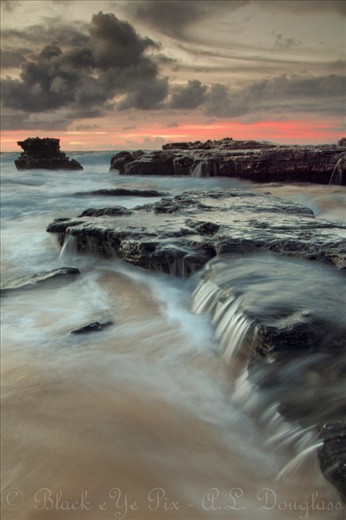 Waiting for the sun at Sandy's Beach
