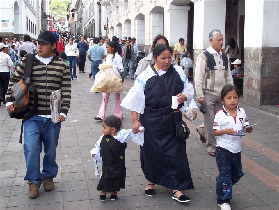 On Sundays, the “Old City” closes the street to car and bus traffic. 