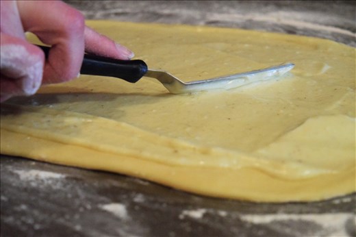 Speading the custard