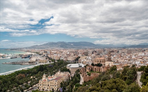 The Mediterranean Spanish city Malaga is a like a book of history where you can find footprints of Greeks, Romans, Arabs and French. Warm weather, sandy beaches, tapas bars, flamenco all makes it a perfect tourist destination.