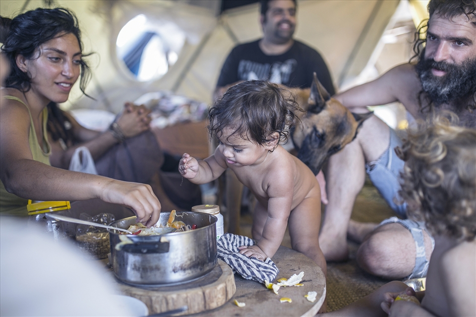 Family and friends lunch in a Tipi. Hands, dogs and hearts allowed.