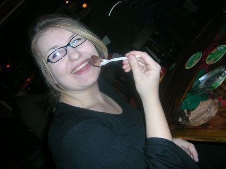 jess eating brownies