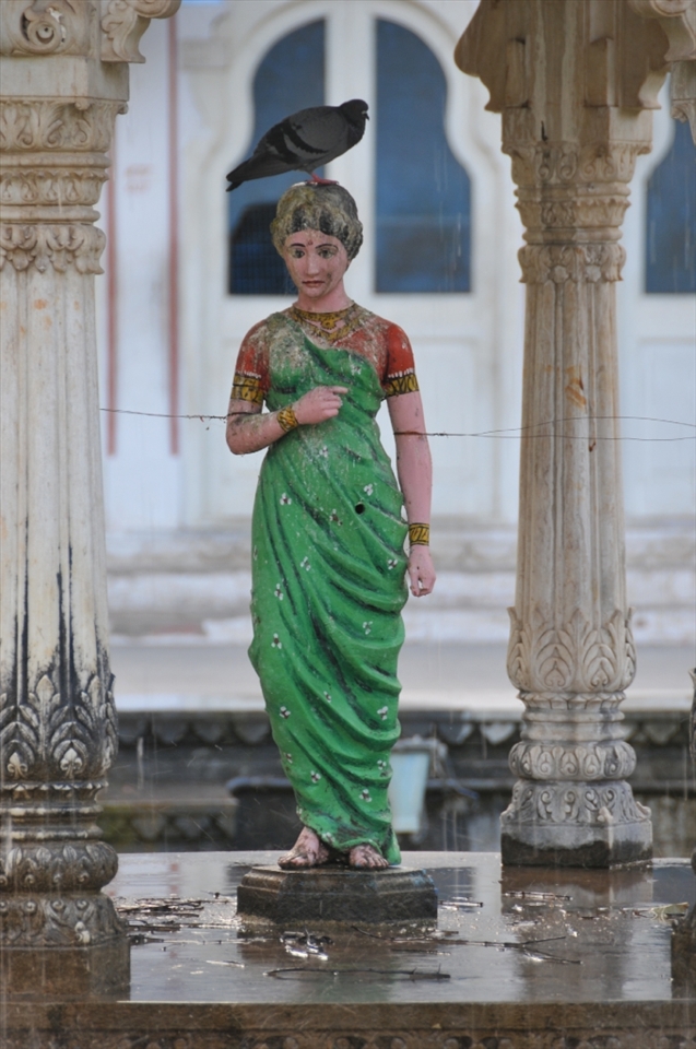 Plight of indian female – statue in the beautiful garden Sahelion Ki Bari, Udaipur, India