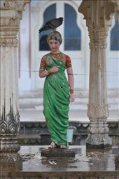 Plight of indian female – statue in the beautiful garden Sahelion Ki Bari, Udaipur, India: by anamaria, Views[1028]