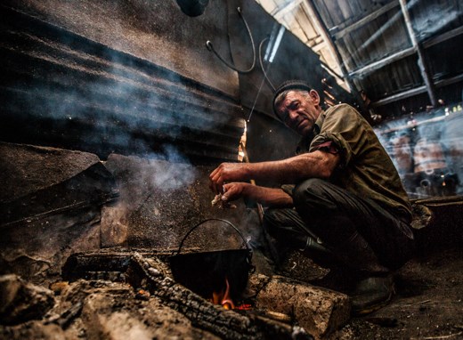 Preparing breakfast - shepherds have little time to eat their breakfast 