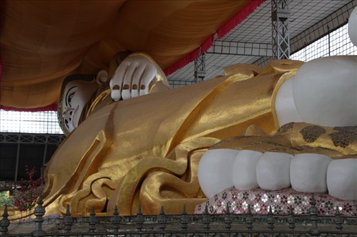 Schwethalyaung Buddha