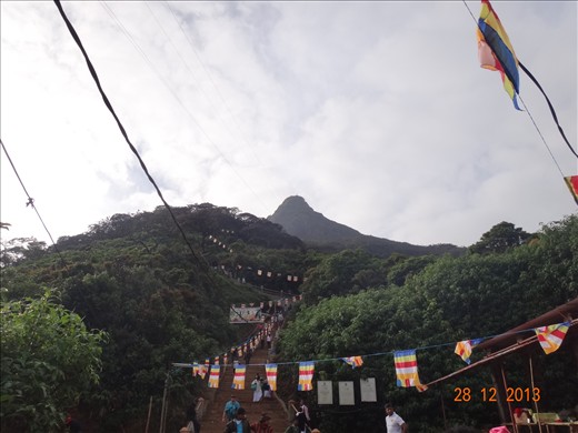Escadaria para Adam's Peak