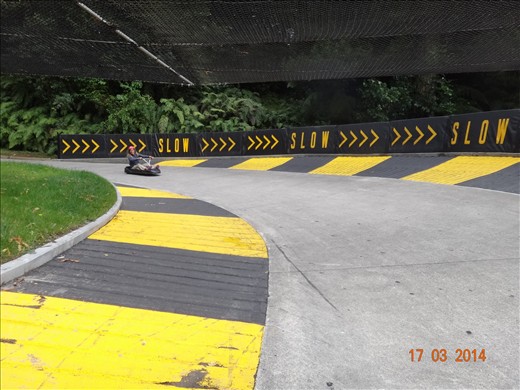 Descida no Luge- em Rotorua