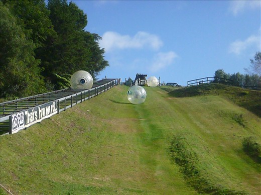 Descida no Zoeb- em Rotorua