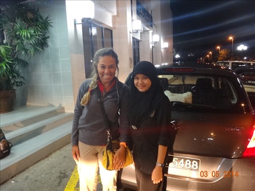 Com Dora, em Brunei. Somos iguais e diferentes.