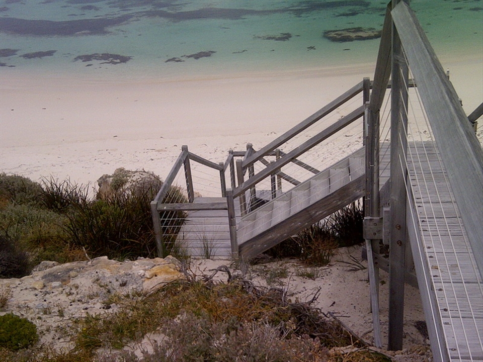 Salmon bay has a nice warm soft sand which is hard to resist for not stopover
