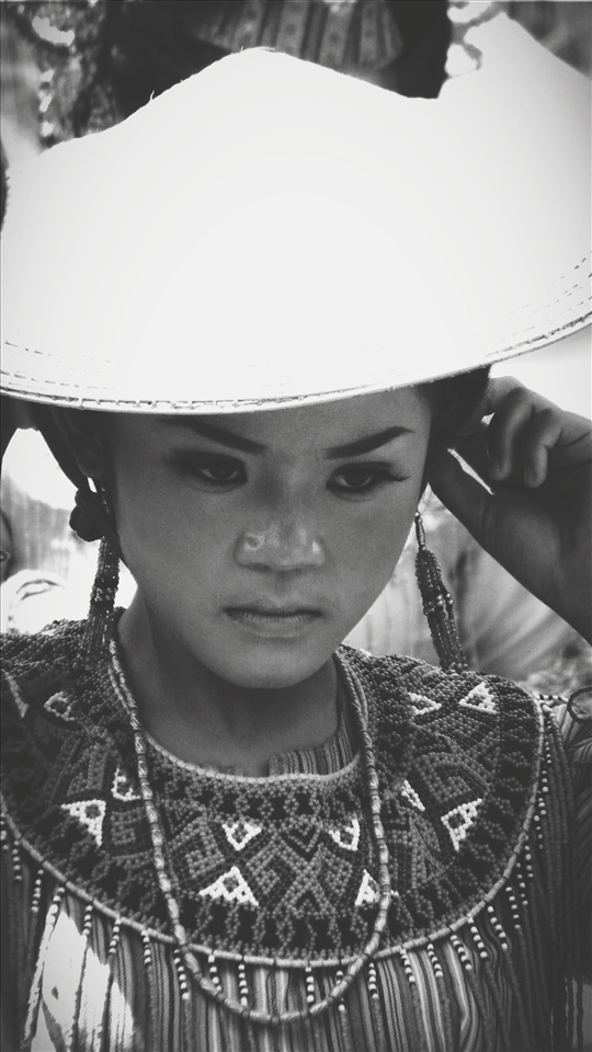 There was so much beauty in her absent look, leading the procession