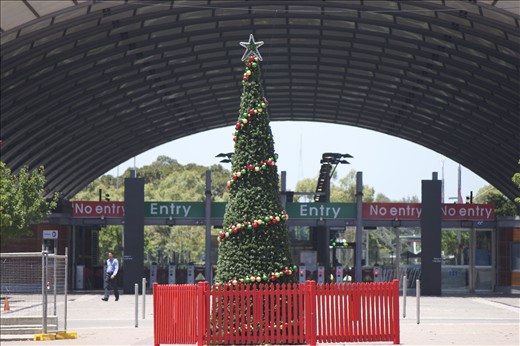 Sydney Christmas, conditions attached.