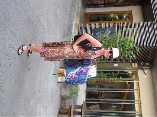 jennifer lookin' all cool with her boogie board