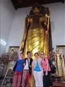 Wat Pho is home to over 1000 Buddhas, including this one.: by anealis314, Views[302]