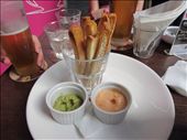 We ordered this snack because it had guacamole.  Not at all like Texas guac though.  I think they just added green food coloring to the other dip.: by anealis314, Views[281]