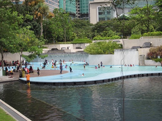 Including a kiddie water park, complete with lifeguard.