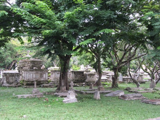 Beautiful cemetery near the Cheon Fatt Tze museum and my hostel.  