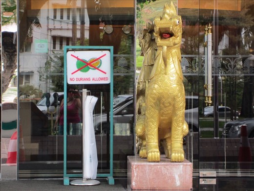 Entrance to a hotel.  Do not bring durian in, and for good reason!