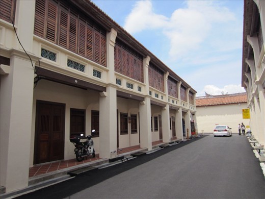 Khoo Kongsi.  This is a Chinese clan house settlement dating back 100 years. 