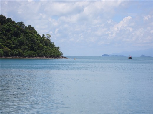 leaving.  i would like to take a moment to tell you about our trip leaving this island.  there was a miscommunication between our 