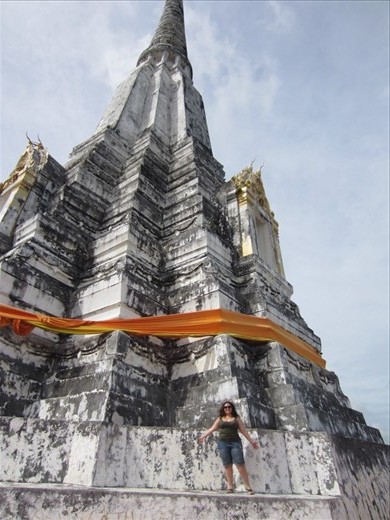 Nicola at the temple in Ayutthaya. 