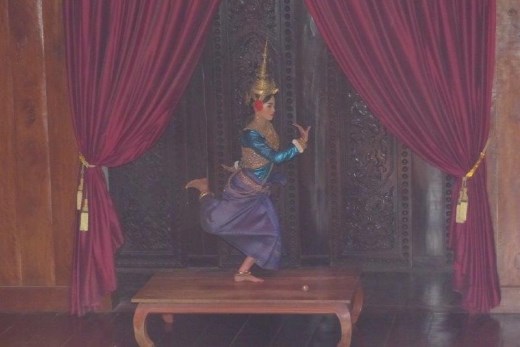 Cambodian apsara dancer, Siem Riep dinner theater