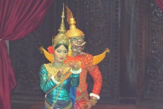 Apsara dancers, the demon and the princess 