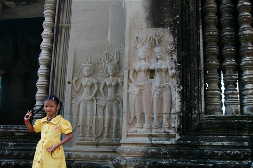 Life follows ancient art- hair style in Ankor Wat haven't changed much! 
