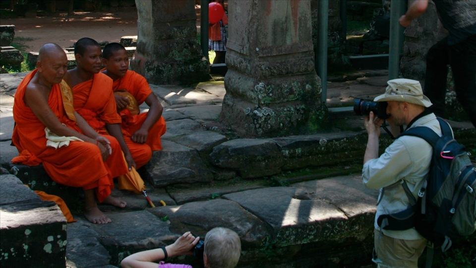 Invasion of the photograhers at Ankor Wat