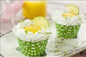 Lime Sunny Cupcakes: by anniesculinaryescapades, Views[447]