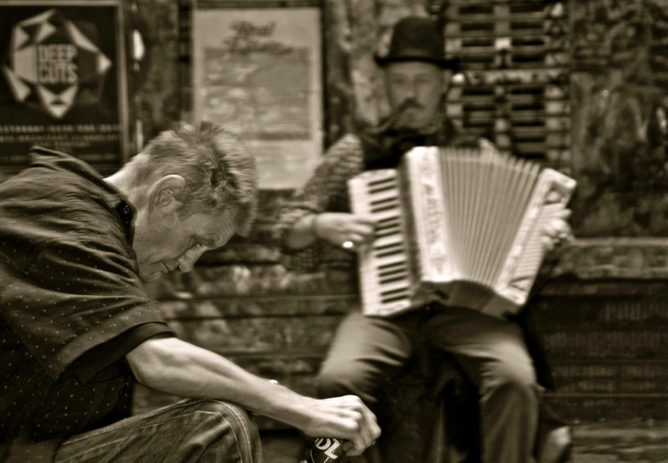 Silent Lament in a Melbourne alley way