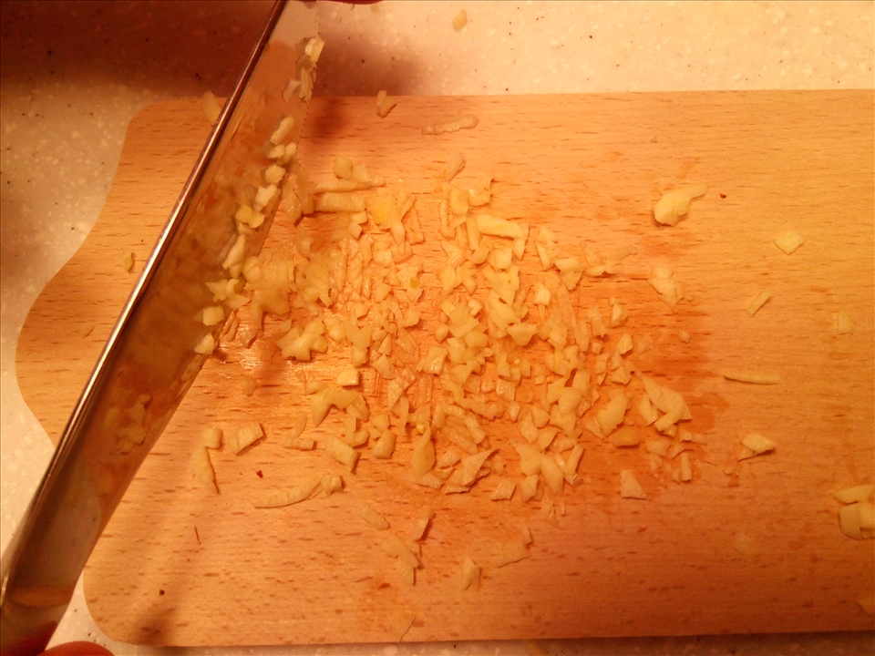 Chopping garlic