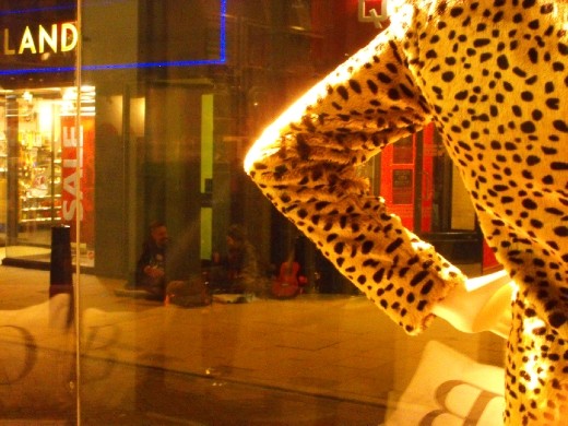 it is interesting how two gays asking form money and a fake women enjoy her shoping 