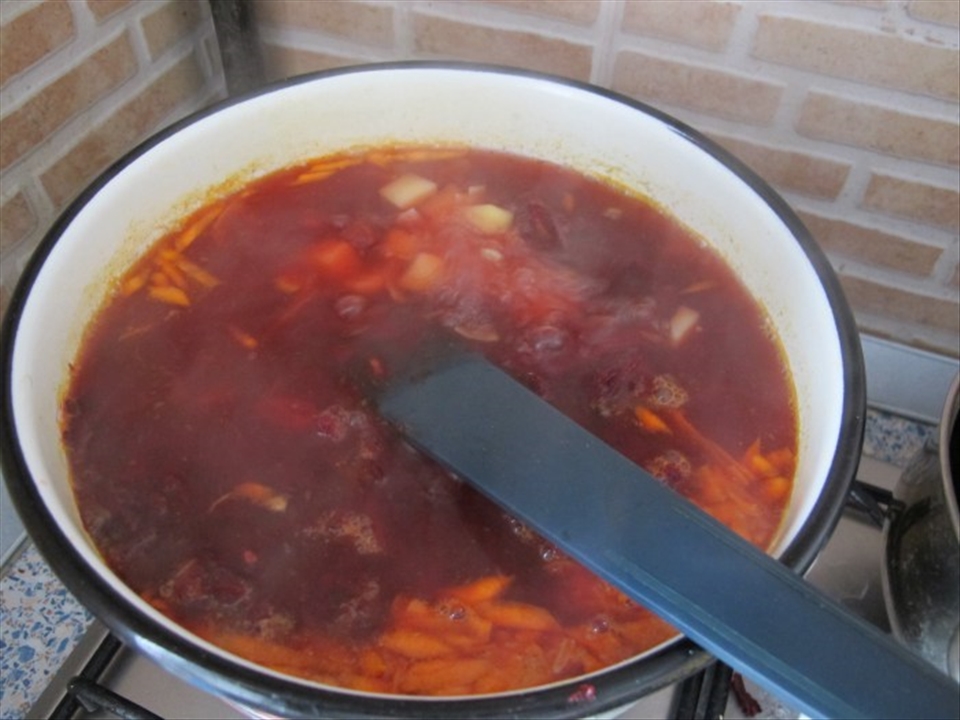Everything in borsch ends up red