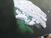 ice berg in the canada/alaskan waters: by aussiesam1, Views[284]