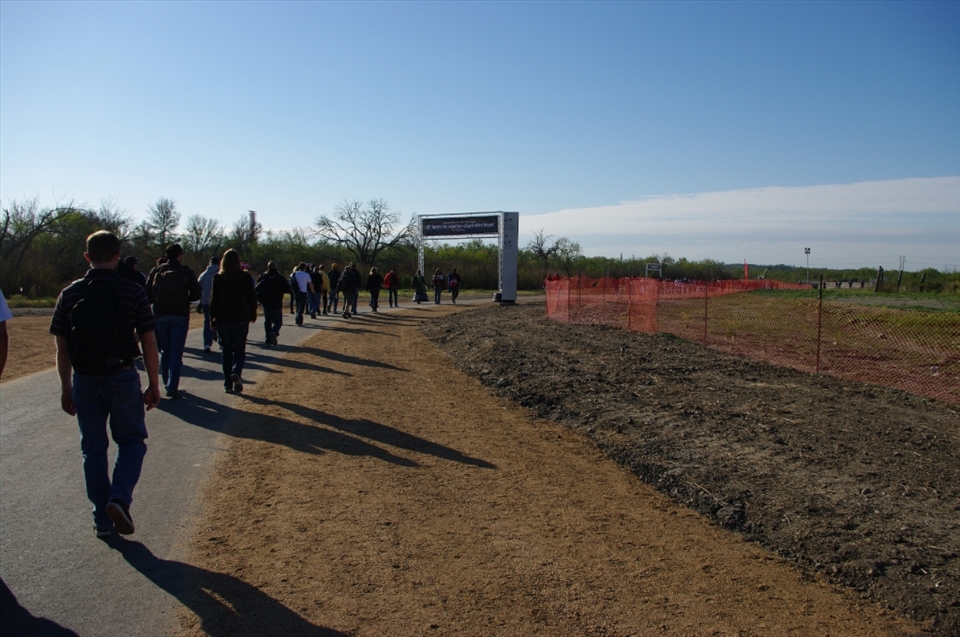 Pilgrims coming to the cathedral